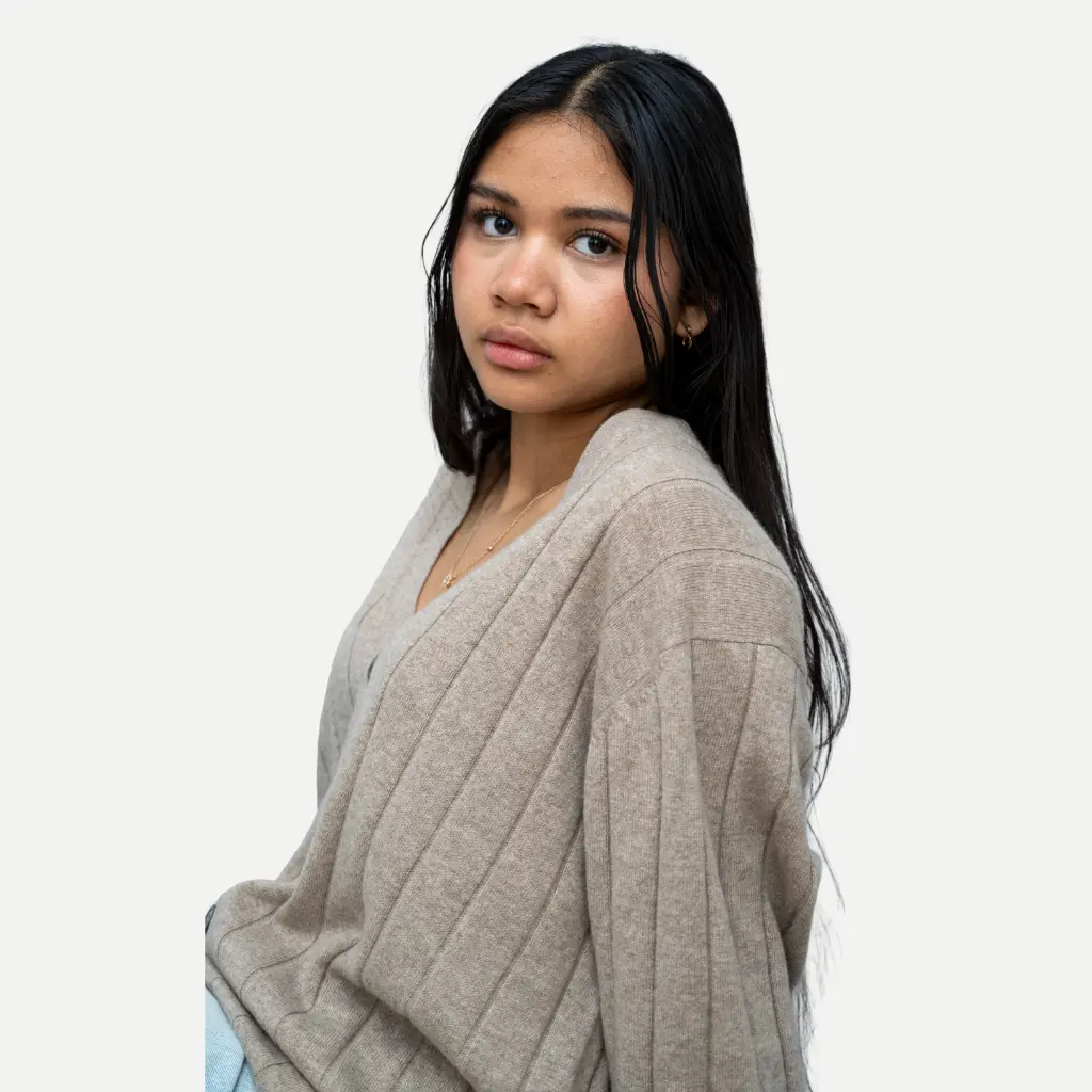 Cardigan_cachemire_maille_colletee125 OK.webp